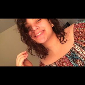 Meet your Posher, Kasie